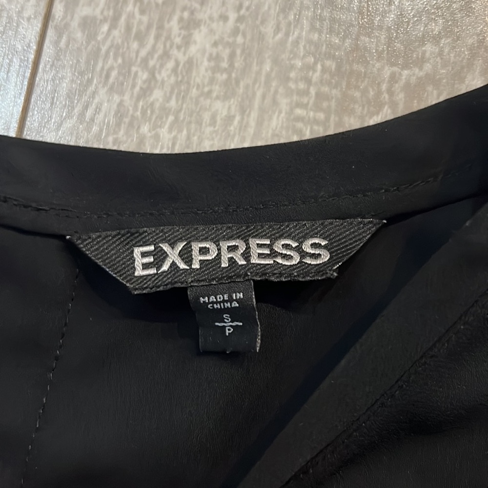 Express flashy Top - Picture 5 of 6